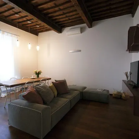 Tabacchi Luxury In Historical Center Near Toll Parking Apartment Lucca