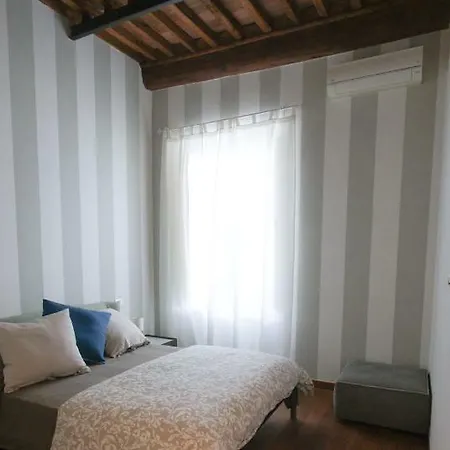 Tabacchi Luxury In Historical Center Near Toll Parking *