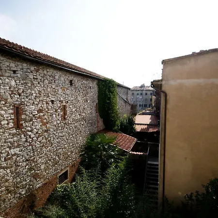Tabacchi Luxury In Historical Center Near Toll Parking